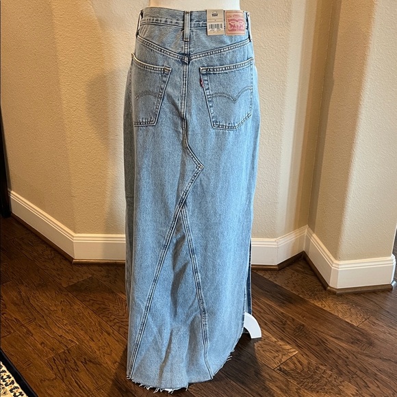 Levi’s Maxi Denim Skirt NWT Size 26 - Picture 6 of 16